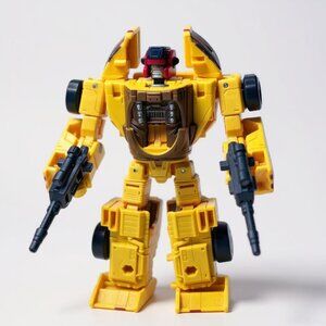 Transformers Generations Legacy Deluxe Class Dragstrip (Menasor) 100% Complete